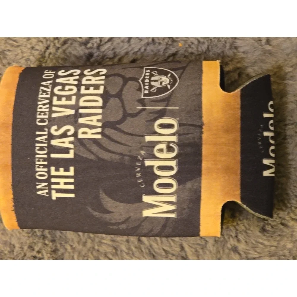 Las Vegas Raiders NFL Modelo Can Coozie Beer Soda Sleeve‎ Black Silver New Gift